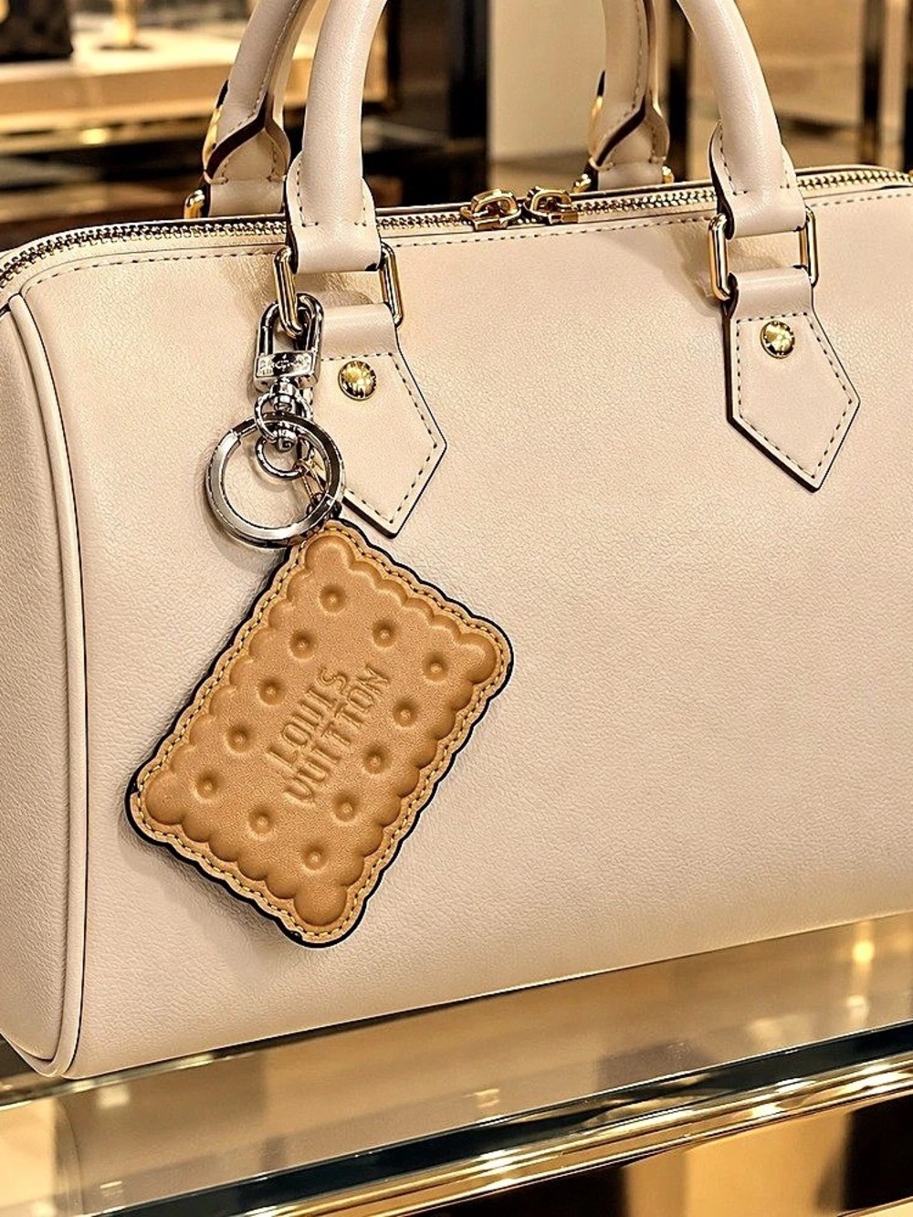 Keychain Biscuit Key Holder and Bag Charm White Satchel